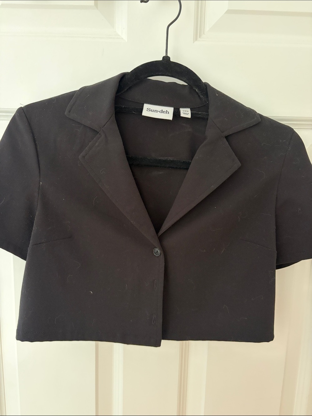 Aritzia Black Short-Sleeve Cropped Blazer